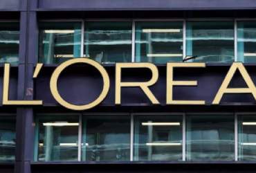 L'Oréal está cerca de comprar al propietario de la marca de moda Gucci