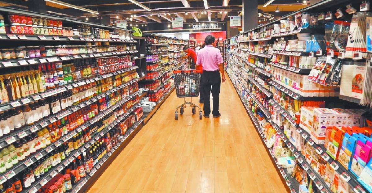 Consumo privado crece apenas 0.1% en mayo; queda por debajo de lo esperado