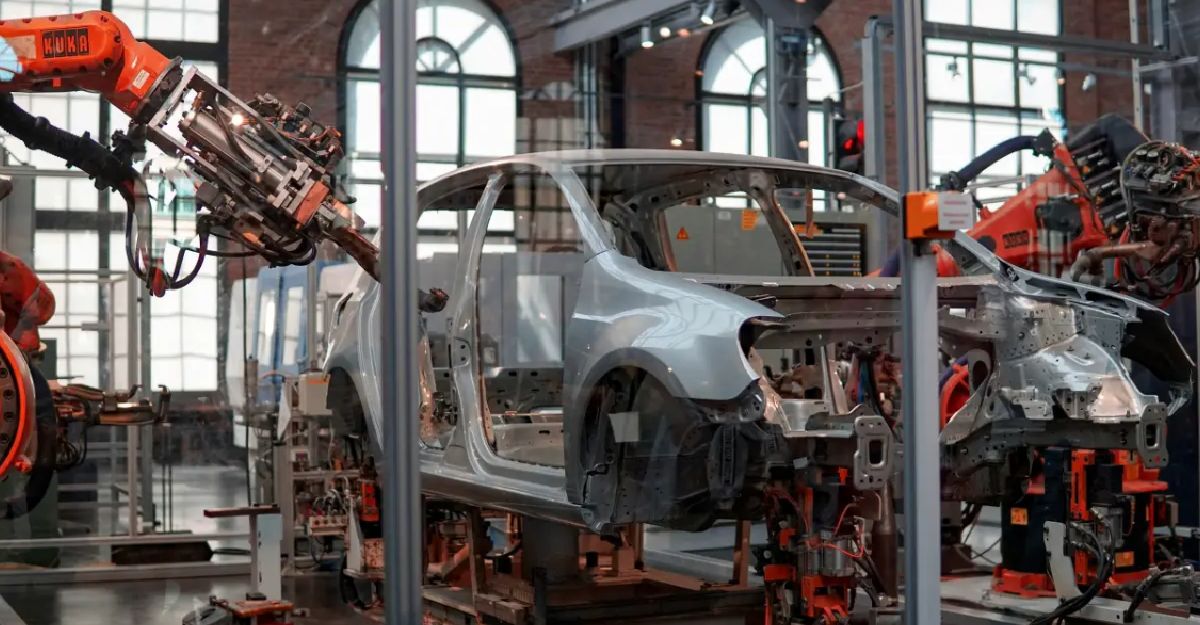 Producción de autos en México cae el 15.13% y las exportaciones se reducen el 11.85%