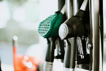 Sheinbaum pacta con gasolineros reducción al diésel; proyectan para la siguiente semana precio de 27 pesos por litro